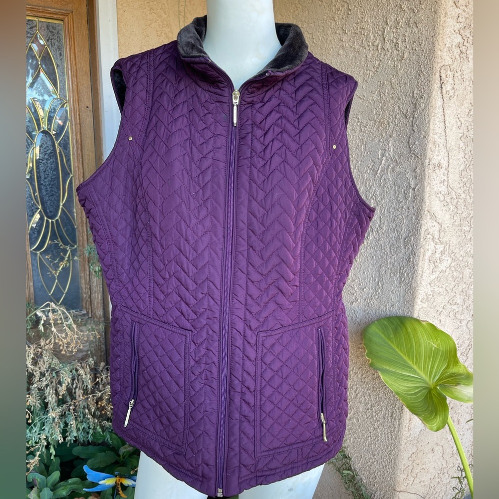 Weatherproof Women’s Plush Lined Vest (XL)